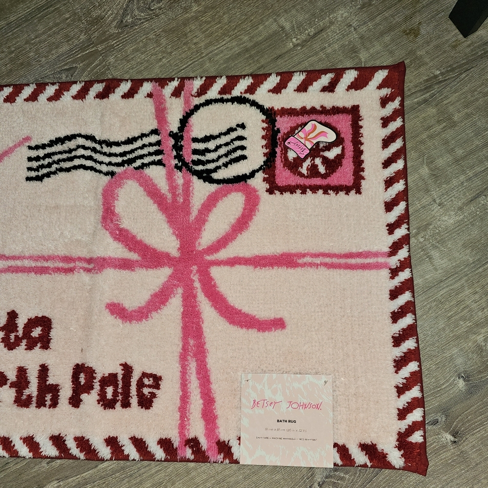 Betsey Johnson "Letter to Santa" bath rug - Picture 3 of 9